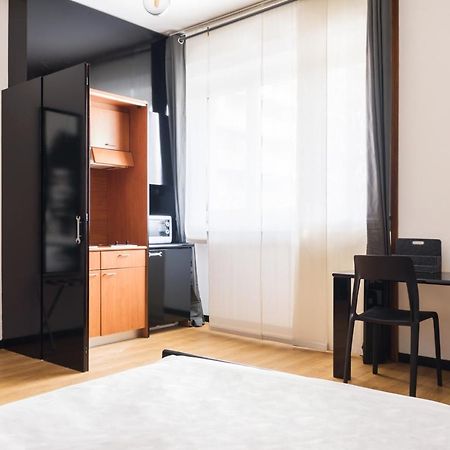 Foresteria Monti Lägenhet Milano Exteriör bild